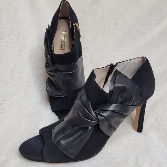 Louis et Cie Idola Suede Leather Bow Peep Toe High Heeled Gold Zip Bootie✨️8.5 - Picture 16 of 16